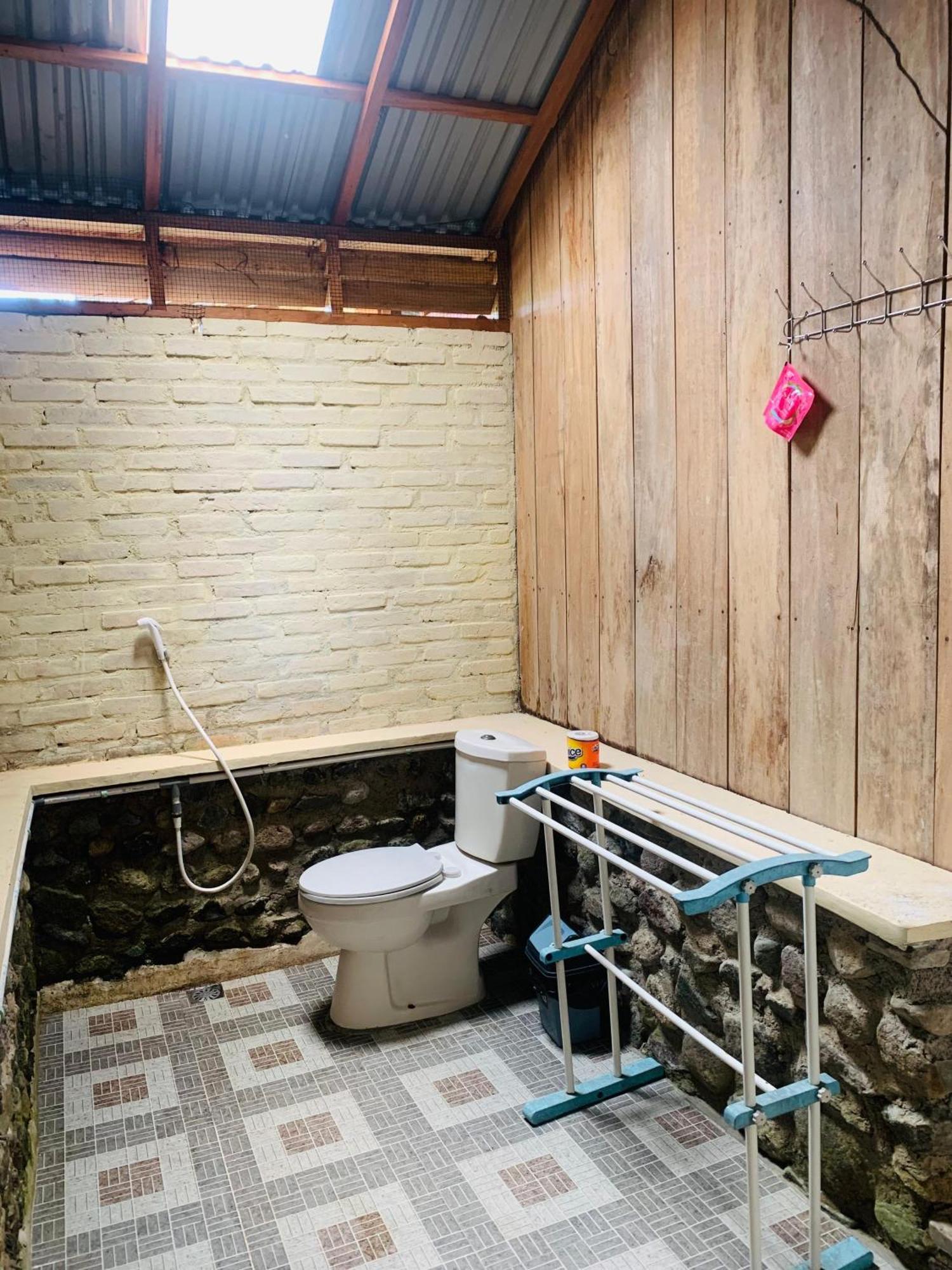 Bagoes View Cottages Maninjau Экстерьер фото