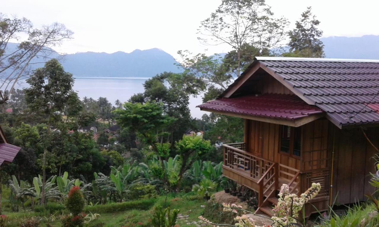 Bagoes View Cottages Maninjau Экстерьер фото