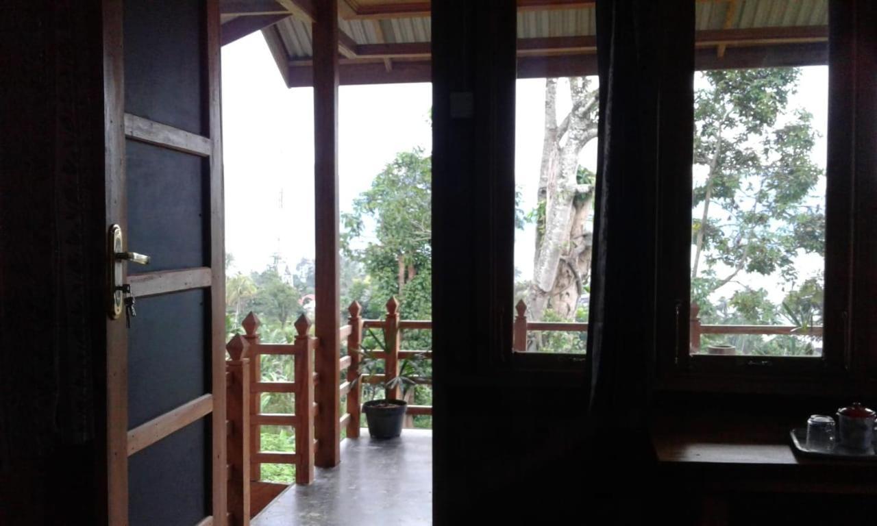 Bagoes View Cottages Maninjau Экстерьер фото