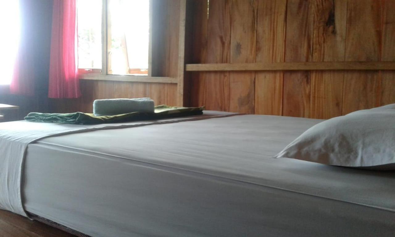 Bagoes View Cottages Maninjau Экстерьер фото