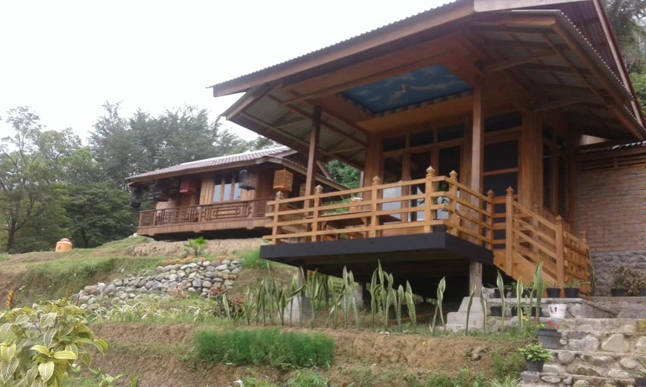 Bagoes View Cottages Maninjau Экстерьер фото